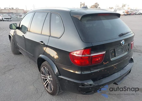 2013 BMW X5 xDrive50I z USA, uszkodzony, nr VIN 5UXZV8C51D0C15098